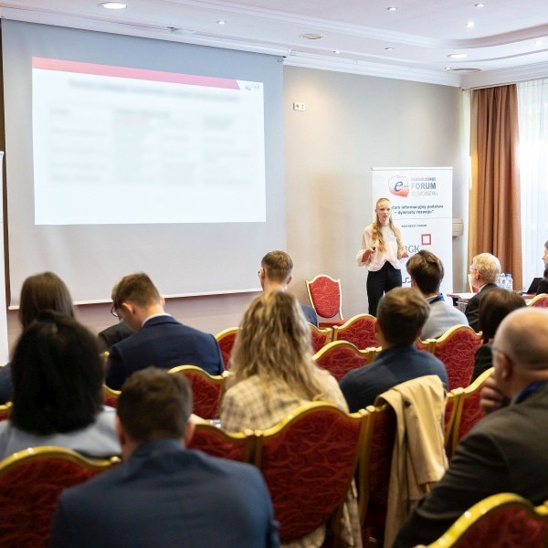 Najlepsza praca z zakresu Internetu Rzeczy i Sztucznej Inteligencji
