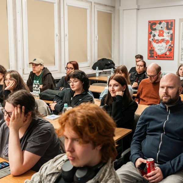 Uczestnicy warsztatów podczas dyskusji. Fot. Michał Wielebski
