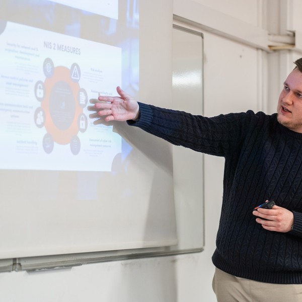 Jak zacząć w cyberbezpieczeństwie? - Fotorelacja